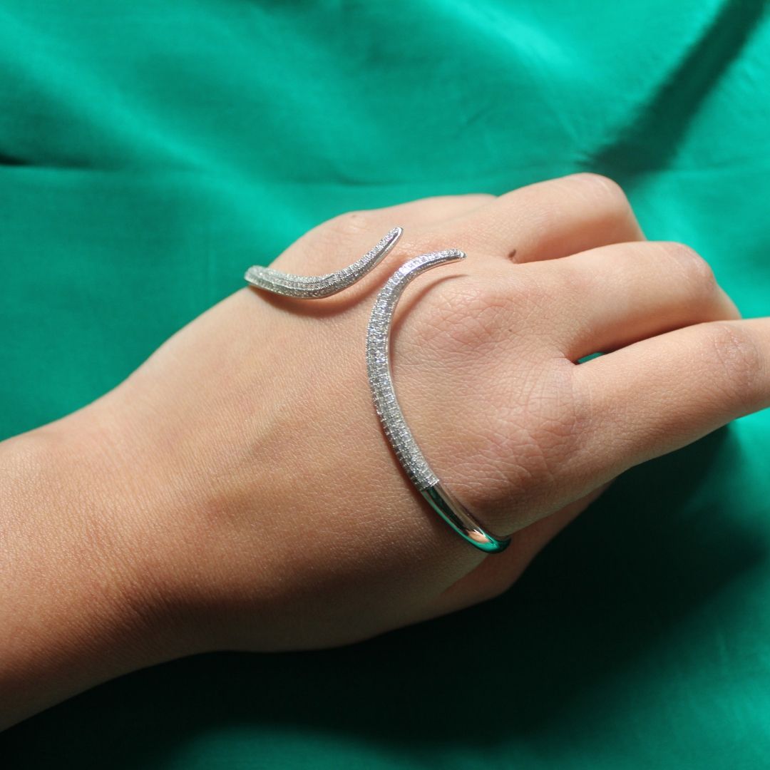 Luxe Palm Bracelet